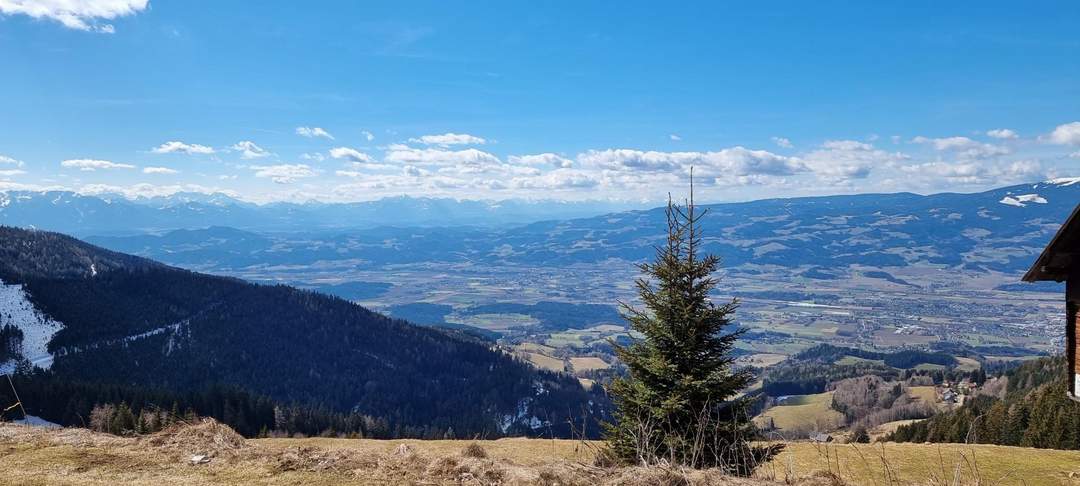 Bauland Kurgebiet und Grünland auf der Koralm