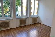 PERFEKT GESCHNITTENER SINGLEIHIT "MIT KÜCHE"