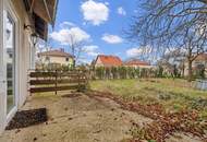 "Einfamilienhaus mit großem Entwicklungspotenzial – 738 m² Grundstück in Ruhelage von Strasshof"