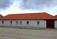 renovierter Vierkanthof mit großem Obstgarten