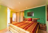 Stilvolles Wohnen im Grünen – Maisonette mit Aussicht & Biotop in Toplage