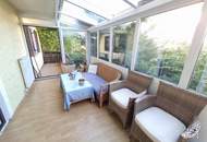 Ein- bis Zweifamilienhaus mit Garage aus den 70ern