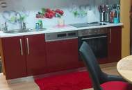 Großzügiges 8-Zimmer-MFH mit Garten, Garage &amp; Wintergarten in Strasshof – Top Lage!