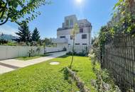 Schönste Aussicht und Komfort, weil Dachgeschoss und Grünruhelage // Beautiful view and comfort, top-floor apartment in a quiet, green location //