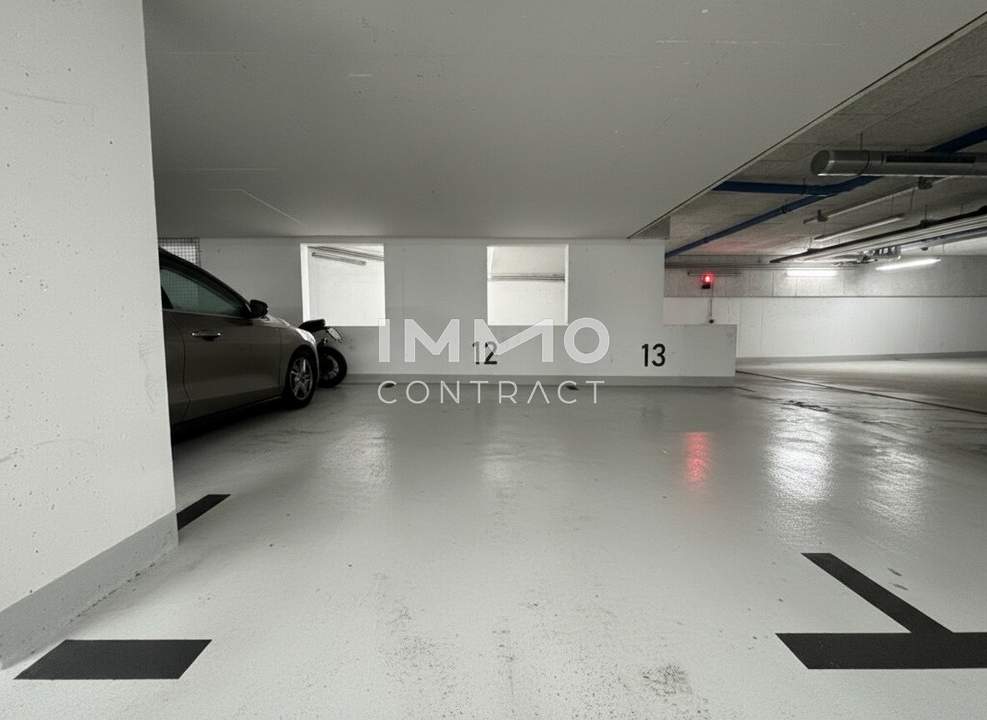 Parkproblem gelöst: 4 Garagenplätze in der Esslinger Hauptstraße 16 zu mieten