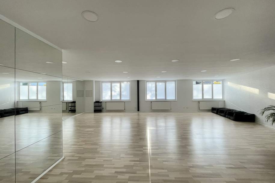 70 m2 Saal zur individuellen Nutzung!, Gewerbeobjekt-miete, 20,00,€, 2353 Mödling
