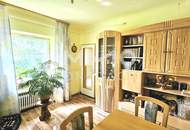 Charmantes älteres Haus mit Potential auf traumhaft idyllischem Grundstück in bester Lage