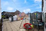 Gepflegtes Wohnhaus mit zwei Wohneinheiten, Terrasse und Doppelgarage im Zentrum von Sierning!