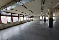 Geschäfts-, Gewerbe- und Bürogebäude im Zentrum