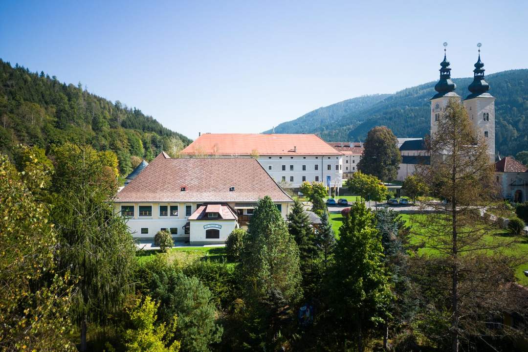 Der Platzhirsch in Gurk! Zentrales Wohnen mit möglicher Gastronomie in Kärnten!