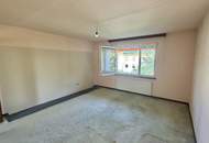 Sonnige sanierungsbedürftige 3 Zimmerwohnung in der beliebten grünen Südstadt mit LOGGIA