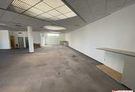 Geräumiges Geschäftslokal in der Perfektastraße – 440 m² im Erdgeschoss + 130 m² Lager – vielseitig nutzbar!