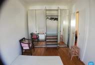 Helle 2 Zimmer DG Wohnung Altbau für Sportler