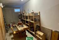 Mehrfamilienhaus mit 2 bis 4 Wohnungen (über je 90m² ), einem Büro im EG mit 3,20 Raumhöhe, voll unterkellert mit FB-Heizung und RH von 2,85 Meter. Aufstockung & Zubau möglich! - JETZT ZUSCHLAGEN