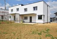 Moderner Neubau – Wohnhaus Nr. 30 mit Terrasse u. Garten