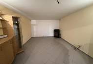 "Gediegene Villa, große Wohnfläche, viele Garagenplätze"