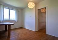 VERKAUFT - Hochwertige Familieninsel mit Reihenhauscharakter