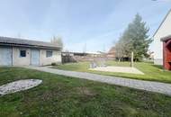 Ein Zuhause mit Raum für Leben, Generationen und Zukunft! Vielseitiges Ein- bis Zweifamilienhaus auf großem Grundstück nahe Lutzmannsburg!