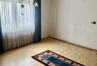 Kapitalanlage: Wohn- und Geschäftshaus mit Ausbaureserve