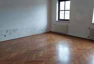 Postgebäude mit Geschäfts- Büro- und Wohnflächen