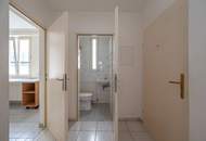 ++AIRBNB++ Unlock the Potential – 3-Room Period Apartment to Make Your Own