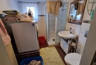 Einfamilienhaus mit Pool und großem Garten in verkehrsgünstiger Lage