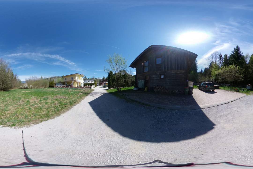 ebenes Grundstück am Waldrand