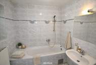 Charmante Dachgeschosswohnung mit Balkon und Lift in ausgezeichneter Lage