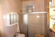 Geräumiges Einfamilienhaus am Stadtrand mit Nebengebäude !