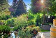 Außergewöhnliches Zweifamilienhaus mit Schwimmteich, Sauna &amp; Wintergarten