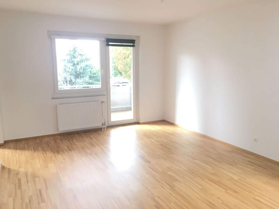 4-Zimmer-Wohnung mit Loggia und Parkplatz