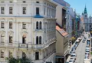 Unbefristete, stilvolle 4- Zimmer Altbauwohnung in der Siebensterngasse