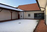 Bezugsfertiges LANDHAUS mit uneinsichtigem Innenhof im Zentrum von Burgau