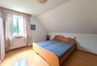 Einfamilienhaus mit Vollkeller samt angebauter Garage und überdachter Terrasse in ruhiger und sonniger Sackgassenlage !