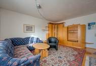 Sonnige 3-Zimmer Wohnung mit Blick ins Grüne, Loggia, Kellerraum und Tiefgaragenstellplatz.