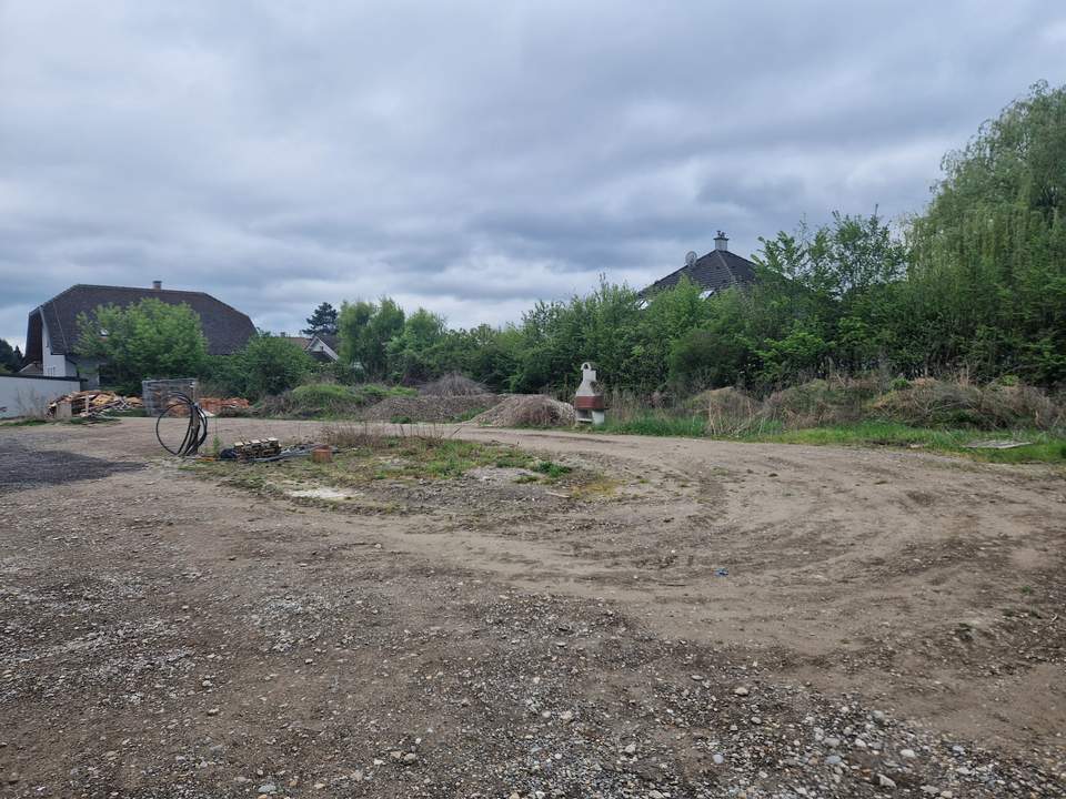 RARITÄT: BAULANDRESERVE: AUSSERGEWÖHNLICHES BAUGRUNDSTÜCK MIT BESTER BAUTRÄGEREIGNUNG IN AUSGEZEICHNETER WOHNLAGE