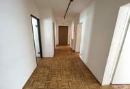 Großzügige Eigentumswohnung mit Loggia und Garage