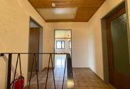 Preisgesenkt – Sonniges Zuhause mit Potenzial – Haus mit Stadl, Garten und Top-Anbindung in Arnoldstein