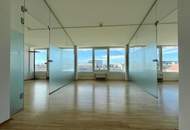 Klimatisiertes 280 m² Penthouse-Büro mit traumhafter Dachterrasse