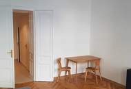 Sanierte und möblierte 2-Zimmer-Eigentumswohnung im sanierten Altbau mit Lift und Fernwärmeanschluss!