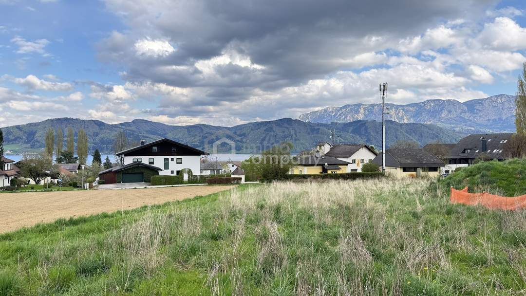 Traumhaftes Baugrundstück mit Seeblick und nahe am Zentrum Nußdorf am Attersee – Ihr Eigenheim wartet!