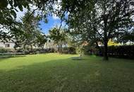 SONNIG UND EBENERDIG MIT SCHÖNEM BAUMBESTAND