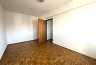 Welzenegg: Wohnung mit Perspektive und Potential