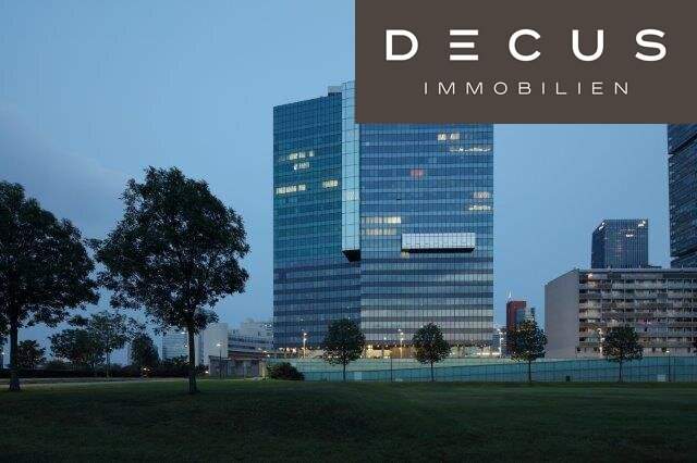 + + + BÜROS MIT AUSBLICK + + + IM SATURN TOWER + + +