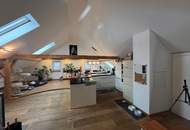 Großzügiges Wohnhaus mit 2 Wohneinheiten und Pool in zentrumsnaher Lage