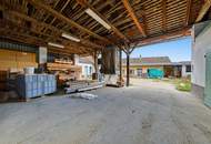 Vielseitige Gewerbe- und Wohnliegenschaft: diverse Hallenflächen, Wohngebäude und ein großzügiges Grundstück!