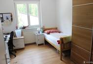 Großpetersdorf: Neuwertiges Zweifamilienhaus in Aussichtslage