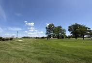 BALKONEIGENTUM MIT PARKPLATZ BEIM GOLFPARK SÜSSENBRUNN