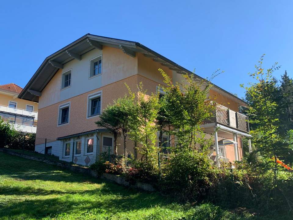 ***OPEN HOUSE Freitag, 25. Oktober von 13 - 17 Uhr*** Schönes, großzügiges Familienhaus in traumhafter und ruhiger Waldrandlage nahe Schärding