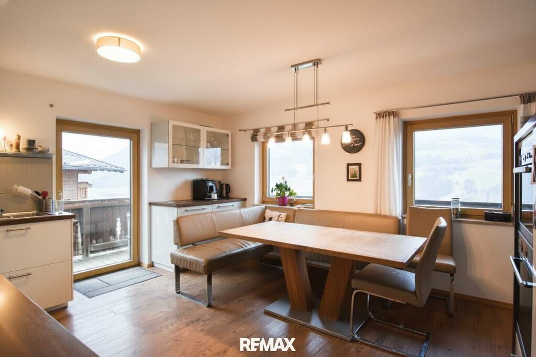 "Stilvoll wohnen mit Gartenidylle & Stadtblick" - 4-Zimmer-Maisonettewohnung in St. Johann im Pongau